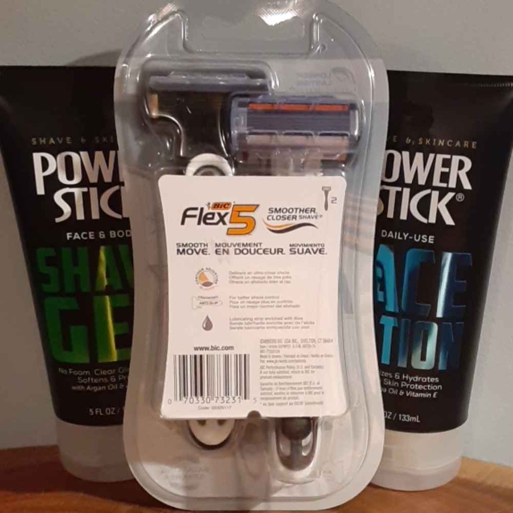 NWT- Mens Shave Bundle - Picture 4 of 8